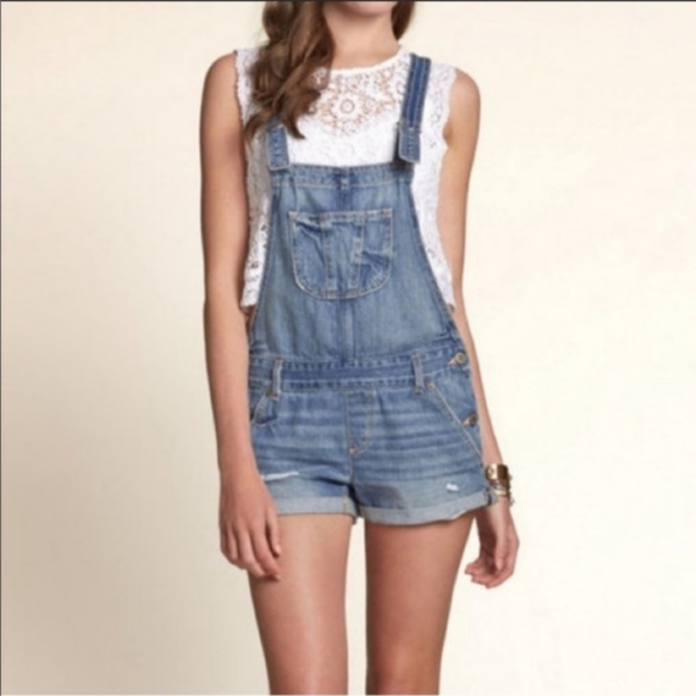 Hollister Denim Shorts Overalls Jumper